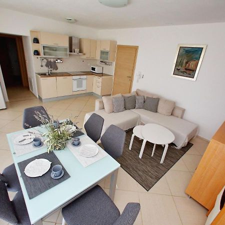 Sun-Kissed Apartment In Bibinje With Garden Room photo